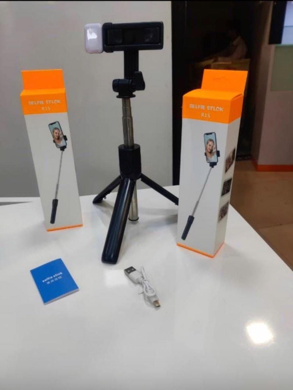 R1S Mobile Selfie Stick with Tripod and LED Light, 3-in-1 Extendable 70cm Selfie Stick for Phone & Camera, Bluetooth Remote, Adjustable Desktop Stand for iPhone, Android & Compact Cameras, Perfect for Photography, Vlogging & Live Streaming. Image